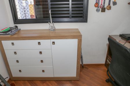 Apartamento à venda com 96m², 2 quartos e 2 vagasEscritório