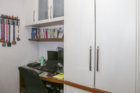 Apartamento à venda com 96m², 2 quartos e 2 vagasEscritório