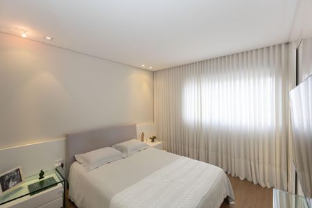 Apartamento à venda com 94m², 3 quartos e 2 vagasSuíte