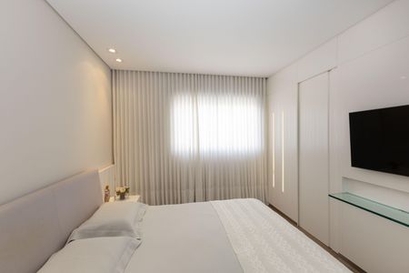 Apartamento à venda com 94m², 3 quartos e 2 vagasSuíte