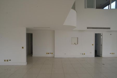 Apartamento à venda com 307m², 4 quartos e 3 vagas Apartamento à venda com 307m², 4 quartos e 3 vagasSala