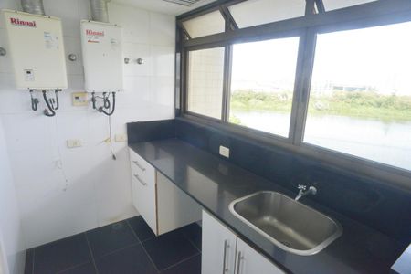 Apartamento à venda com 307m², 4 quartos e 3 vagas Apartamento à venda com 307m², 4 quartos e 3 vagasÁrea de Serviço