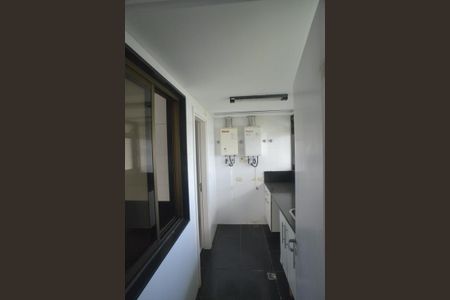 Apartamento à venda com 307m², 4 quartos e 3 vagas Apartamento à venda com 307m², 4 quartos e 3 vagasÁrea de Serviço