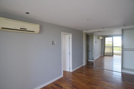 Apartamento à venda com 307m², 4 quartos e 3 vagas Apartamento à venda com 307m², 4 quartos e 3 vagasSuíte Principal