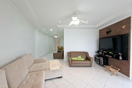 Sala de TV de apartamento para alugar com 3 quartos, 122m² em Jardim Imperador, Praia Grande