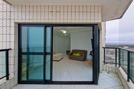 Apartamento para alugar com 122m², 3 quartos e 1 vaga Apartamento para alugar com 122m², 3 quartos e 1 vagaSacada