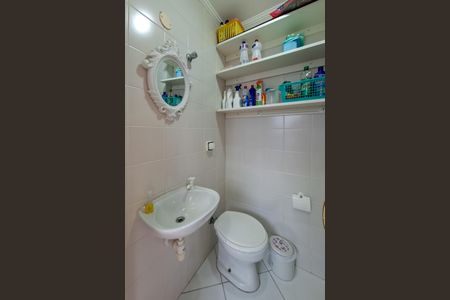 Apartamento para alugar com 122m², 3 quartos e 1 vaga Apartamento para alugar com 122m², 3 quartos e 1 vagaBanheiro de Serviço