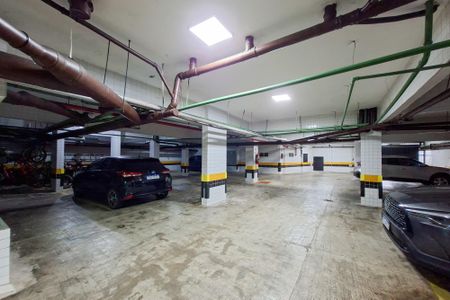 Apartamento para alugar com 122m², 3 quartos e 1 vaga Apartamento para alugar com 122m², 3 quartos e 1 vagaGaragem