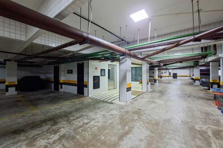 Apartamento para alugar com 122m², 3 quartos e 1 vaga Apartamento para alugar com 122m², 3 quartos e 1 vagaGaragem