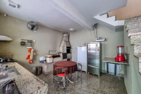 Casa à venda com 480m², 5 quartos e 5 vagas Casa à venda com 480m², 5 quartos e 5 vagasÁrea gourmet