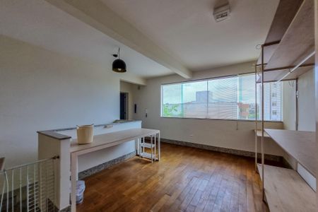 Casa à venda com 480m², 5 quartos e 5 vagas Casa à venda com 480m², 5 quartos e 5 vagasEdicula