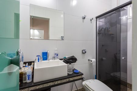 Casa à venda com 480m², 5 quartos e 5 vagas Casa à venda com 480m², 5 quartos e 5 vagasBanheiro da Suíte 3