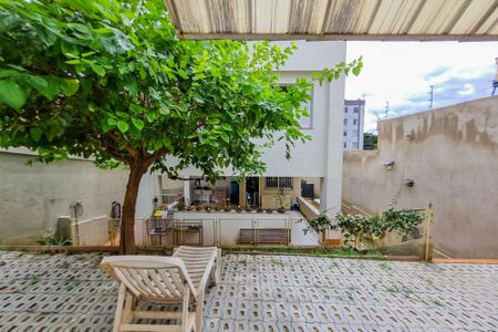 Casa à venda com 480m², 5 quartos e 5 vagas Casa à venda com 480m², 5 quartos e 5 vagasQuintal