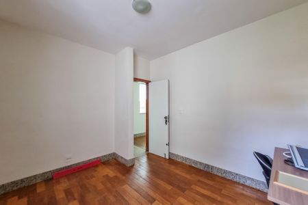 Casa à venda com 480m², 5 quartos e 5 vagas Casa à venda com 480m², 5 quartos e 5 vagasEdicula