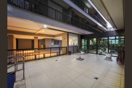 Apartamento à venda com 100m², 3 quartos e 1 vagaÁrea comum - Piscina