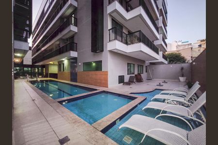 Apartamento à venda com 100m², 3 quartos e 1 vagaÁrea comum - Piscina