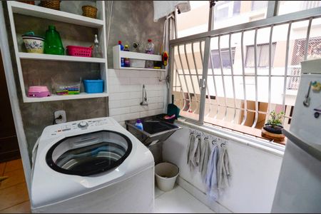 Apartamento à venda com 160m², 4 quartos e 2 vagas Apartamento à venda com 160m², 4 quartos e 2 vagasÁrea de Serviço