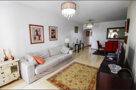 Apartamento à venda com 160m², 4 quartos e 2 vagas Apartamento à venda com 160m², 4 quartos e 2 vagasSala