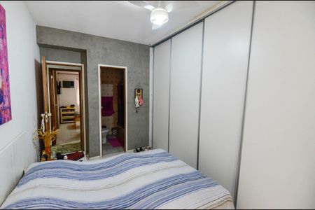Apartamento à venda com 160m², 4 quartos e 2 vagas Apartamento à venda com 160m², 4 quartos e 2 vagasSuíte 1