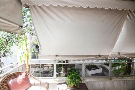 Apartamento à venda com 160m², 4 quartos e 2 vagas Apartamento à venda com 160m², 4 quartos e 2 vagasSuíte 1