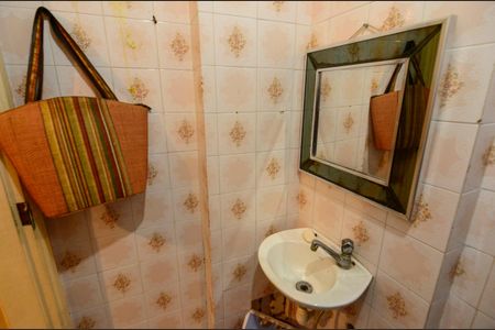 Apartamento à venda com 160m², 4 quartos e 2 vagas Apartamento à venda com 160m², 4 quartos e 2 vagasBanheiro de Serviço