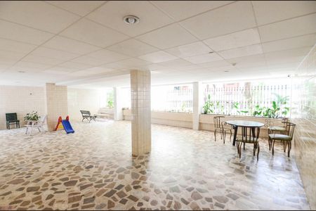 Apartamento à venda com 160m², 4 quartos e 2 vagas Apartamento à venda com 160m², 4 quartos e 2 vagasÁrea comum