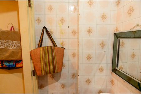 Apartamento à venda com 160m², 4 quartos e 2 vagas Apartamento à venda com 160m², 4 quartos e 2 vagasBanheiro de Serviço