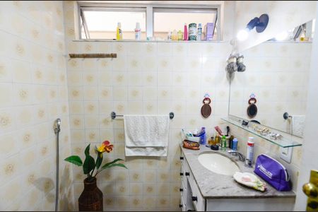 Apartamento à venda com 160m², 4 quartos e 2 vagas Apartamento à venda com 160m², 4 quartos e 2 vagasBanheiro da Suíte 2