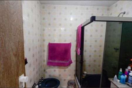 Apartamento à venda com 160m², 4 quartos e 2 vagas Apartamento à venda com 160m², 4 quartos e 2 vagasBanheiro da Suíte 1