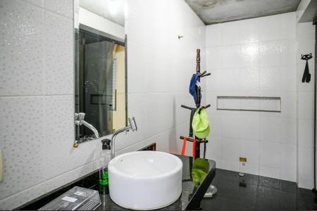 Casa para alugar com 200m², 3 quartos e 2 vagasBanheiro 2