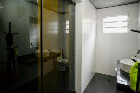 Casa para alugar com 200m², 3 quartos e 2 vagasBanheiro 2