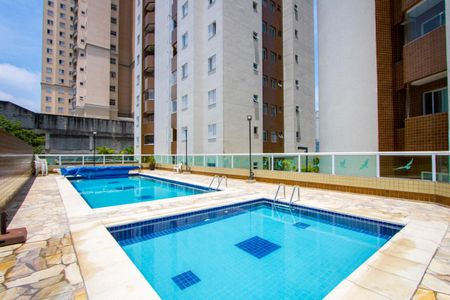 Apartamento à venda com 58m², 2 quartos e 1 vaga Apartamento à venda com 58m², 2 quartos e 1 vagaÁrea comum - Piscina