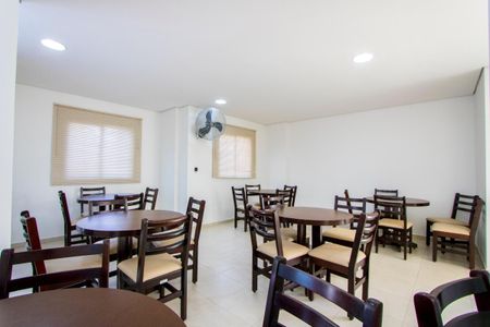Apartamento à venda com 58m², 2 quartos e 1 vaga Apartamento à venda com 58m², 2 quartos e 1 vagaÁrea comum - Salão de festas
