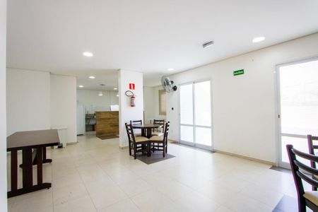 Apartamento à venda com 58m², 2 quartos e 1 vaga Apartamento à venda com 58m², 2 quartos e 1 vagaÁrea comum - Salão de festas