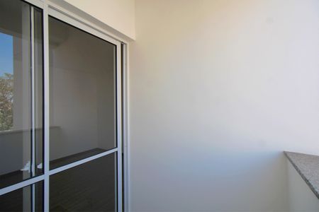 Varanda da Sala de apartamento à venda com 2 quartos, 46m² em Alto Caiçaras, Belo Horizonte