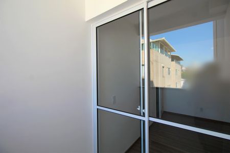 Varanda da Sala de apartamento à venda com 2 quartos, 46m² em Alto Caiçaras, Belo Horizonte