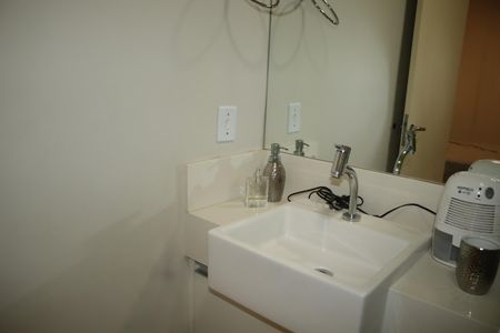 Banheiro de apartamento à venda com 1 quarto, 40m² em República, São Paulo