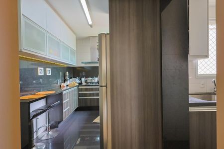 Apartamento à venda com 113m², 3 quartos e 2 vagas Apartamento à venda com 113m², 3 quartos e 2 vagasCozinha