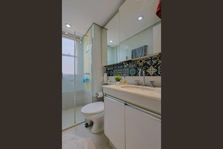 Apartamento à venda com 113m², 3 quartos e 2 vagas Apartamento à venda com 113m², 3 quartos e 2 vagasBanheiro Social