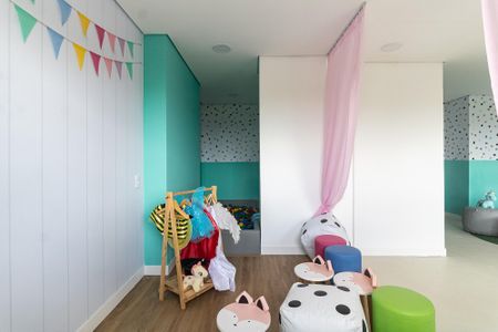 Apartamento para alugar com 45m², 2 quartos e 1 vagaÁrea comum - Brinquedoteca