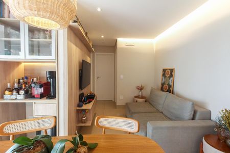 Apartamento à venda com 66m², 2 quartos e 2 vagasSala 