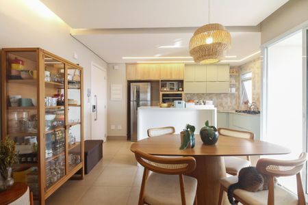 Sala  de apartamento à venda com 2 quartos, 66m² em Vila Azevedo, São Paulo