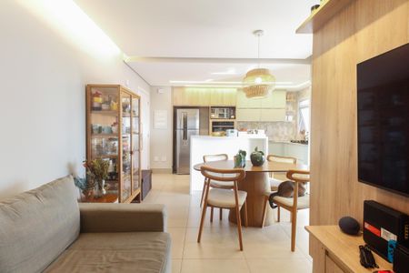 Apartamento à venda com 66m², 2 quartos e 2 vagasSala 