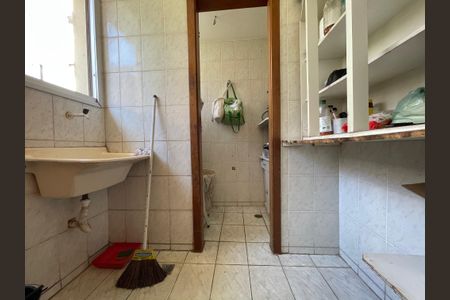 Apartamento à venda com 126m², 2 quartos e 1 vaga Apartamento à venda com 126m², 2 quartos e 1 vagaÁrea de Serviço