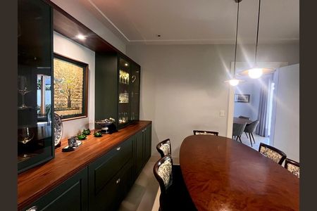 Casa de condomínio à venda com 860m², 4 quartos e 4 vagasSala de Jantar