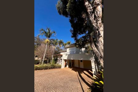 Casa de condomínio à venda com 860m², 4 quartos e 4 vagasFachada da Casa