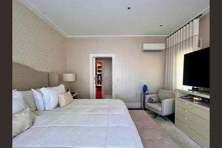 Casa de condomínio à venda com 860m², 4 quartos e 4 vagasSuíte 3