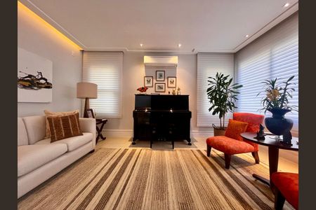 Casa de condomínio à venda com 860m², 4 quartos e 4 vagasSala