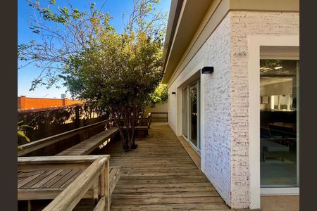 Casa de condomínio à venda com 860m², 4 quartos e 4 vagasÁrea externa