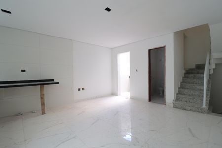 Sala de casa de condomínio à venda com 2 quartos, 117m² em Vila Metalúrgica, Santo André